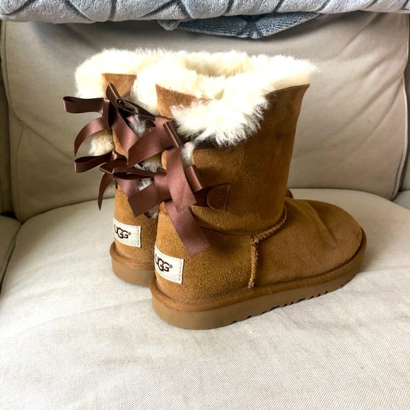 UGG Other - UGG Bailey Bow II girls